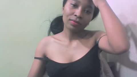 Snapshot of sandy735579 chatting on April 20, 7:22 am sandy735579 online show from April 20, 7:22 am