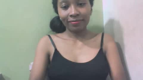 Snapshot of sandy735579 chatting on April 29, 7:09 pm sandy735579 online show from April 29, 7:09 pm