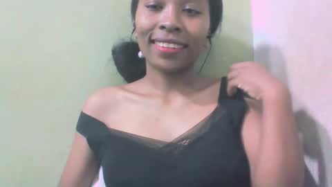 Snapshot of sandy735579 chatting on May 4, 6:59 pm sandy735579 online show from May 4, 6:59 pm