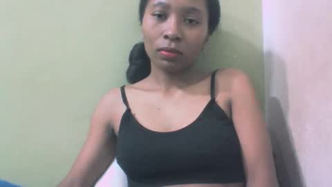 Snapshot of sandy735579 chatting on May 8, 5:57 am sandy735579 online show from May 8, 5:57 am