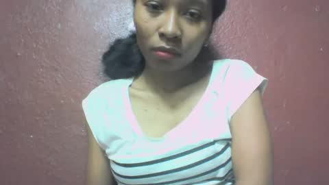 Snapshot of sandy735579 chatting on June 18, 6:24 am sandy735579 online show from June 18, 6:24 am