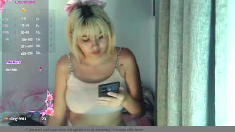 sandy_straw online show from September 18, 4:14 am