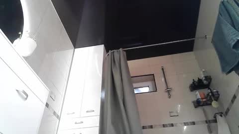 Snapshot of sanek7777 chatting on October 13, 12:38 pm sanek7777 online show from October 13, 12:38 pm