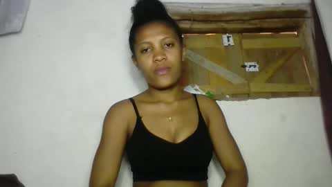 Snapshot of sanelie09 chatting on October 18, 7:42 am sanelie09 online show from October 18, 7:42 am