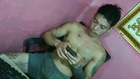 sangre_adamusxxx online show from June 3, 9:23 am