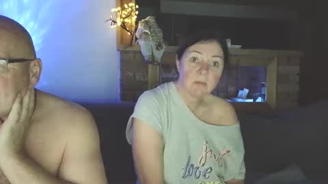 Snapshot of sanroom chatting on November 21, 4:27 pm sanroom online show from November 21, 4:27 pm