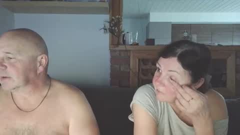 Snapshot of sanroom chatting on February 13, 3:41 pm sanroom online show from February 13, 3:41 pm