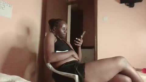 santalicious online show from April 18, 7:58 pm