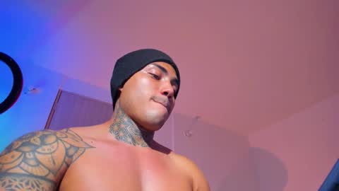 Santi Ferrer online show from February 14, 2:19 am