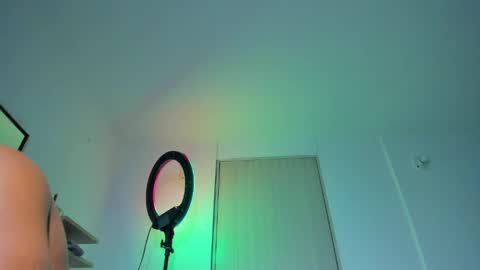 Snapshot of santi__ferrer chatting on May 1, 1:43 am Santi Ferrer online show from May 1, 1:43 am