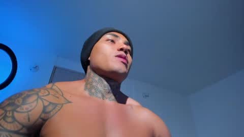 Snapshot of santi__ferrer chatting on May 8, 3:01 am Santi Ferrer online show from May 8, 3:01 am