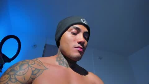 Snapshot of santi__ferrer chatting on May 12, 4:42 am Santi Ferrer online show from May 12, 4:42 am