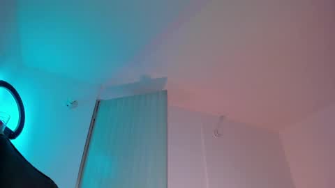Snapshot of santi__ferrer chatting on May 15, 1:23 am Santi Ferrer online show from May 15, 1:23 am