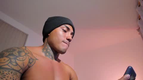 Snapshot of santi__ferrer chatting on May 19, 2:29 am Santi Ferrer online show from May 19, 2:29 am
