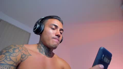 Snapshot of santi__ferrer chatting on May 20, 3:45 am Santi Ferrer online show from May 20, 3:45 am
