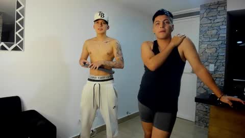 Snapshot of santi_henao chatting on December 1, 11:36 pm Santiago Henao online show from December 1, 11:36 pm