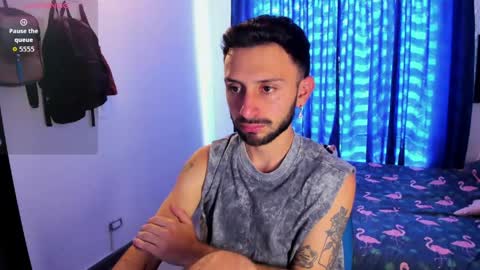 Snapshot of santi_mateo chatting on June 9, 7:14 pm Santi online show from June 9, 7:14 pm