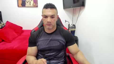 Snapshot of santi_pastori chatting on October 4, 7:34 pm santi_pastori online show from October 4, 7:34 pm