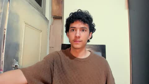 santi_twink19 online show from November 13, 8:24 am