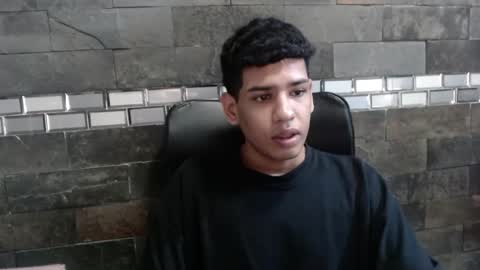 santi online show from November 20, 11:15 pm