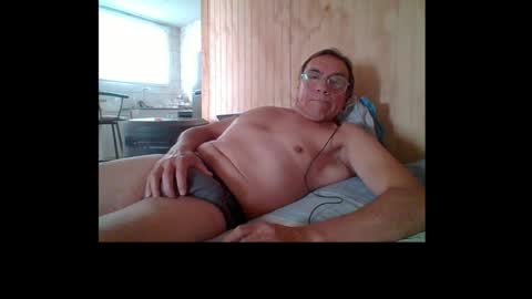 Snapshot of santiago_n chatting on June 10, 7:02 pm santiago_n online show from June 10, 7:02 pm
