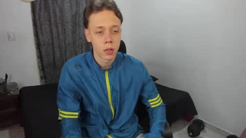 Julius Novachrono  online show from April 16, 10:23 pm