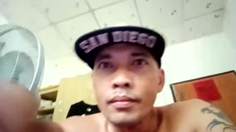 santichai561323 online show from March 20, 4:17 am