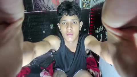 Snapshot of santos_xd chatting on June 24, 3:38 am santos online show from June 24, 3:38 am