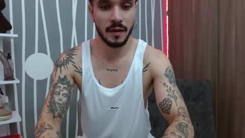 Snapshot of santti_torres chatting on October 2, 3:13 am Santy Torres online show from October 2, 3:13 am