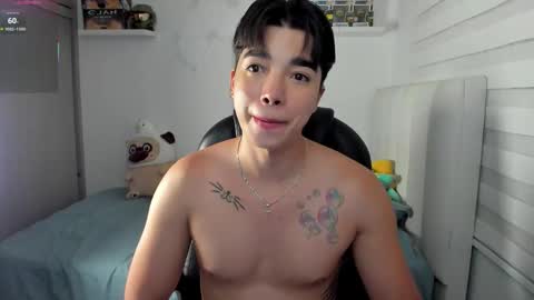 Mr. Santiago online show from February 5, 1:38 pm