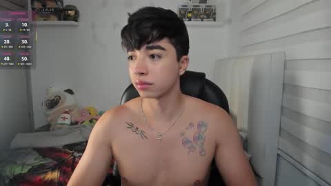 Mr. Santiago online show from March 19, 1:26 pm