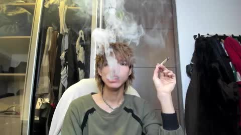 Snapshot of santy_kitty chatting on February 19, 12:14 am kitty online show from February 19, 12:14 am