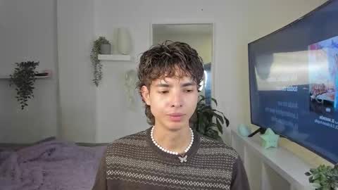 kitty online show from December 2, 2:39 am