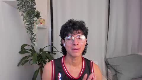 kitty online show from February 19, 3:24 am