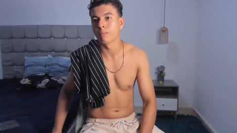 santy_stump online show from February 17, 11:33 pm