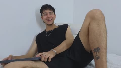 Snapshot of santybig18 chatting on December 16, 6:16 pm santybig18 online show from December 16, 6:16 pm