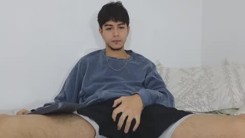 Snapshot of santybig18 chatting on January 3, 7:06 am santybig18 online show from January 3, 7:06 am