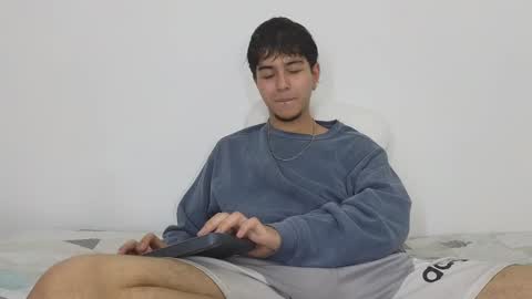 Snapshot of santybig18 chatting on January 5, 4:58 am santybig18 online show from January 5, 4:58 am