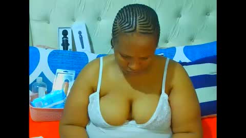 Snapshot of sanuche59670 chatting on February 23, 1:36 am sanuche59670 online show from February 23, 1:36 am