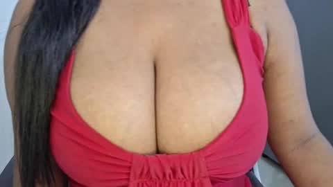 Snapshot of sanvi13 chatting on April 21, 7:47 am sanvi13 online show from April 21, 7:47 am