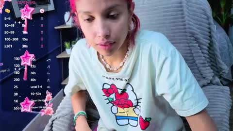 Snapshot of saphiire_ chatting on May 21, 2:57 pm saphi online show from May 21, 2:57 pm