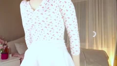 Anny online show from October 22, 3:45 pm