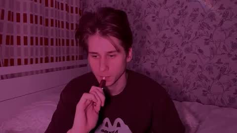 Snapshot of sapph1res chatting on March 2, 10:05 pm sapph1res online show from March 2, 10:05 pm