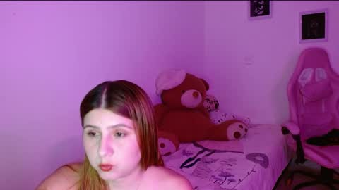 Snapshot of sara_160 chatting on April 24, 12:02 am sara_160 online show from April 24, 12:02 am