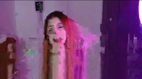 Snapshot of sara_160 chatting on April 24, 7:05 pm sara_160 online show from April 24, 7:05 pm