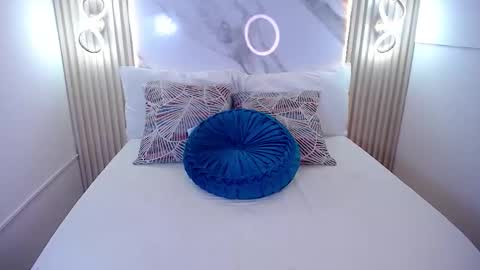 Snapshot of sara_angeelss chatting on March 19, 9:52 pm Sara... online show from March 19, 9:52 pm