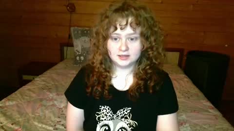 Snapshot of sara_del_sun chatting on May 6, 10:20 am Sara online show from May 6, 10:20 am