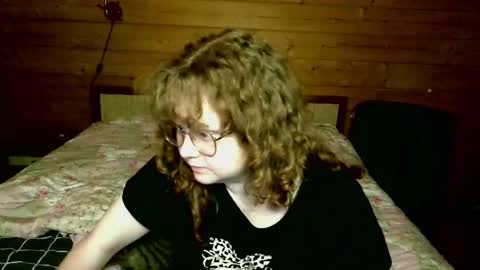 Snapshot of sara_del_sun chatting on May 8, 8:19 am Sara online show from May 8, 8:19 am
