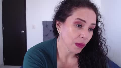 Snapshot of sara_hot46 chatting on December 18, 2:06 pm Sara hot46 online show from December 18, 2:06 pm