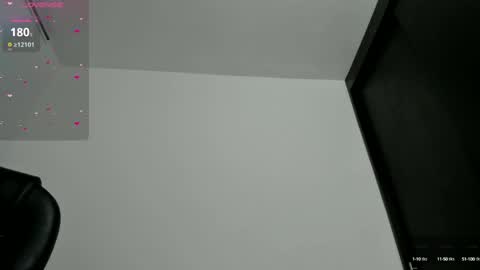 sara_len online show from February 18, 8:14 pm